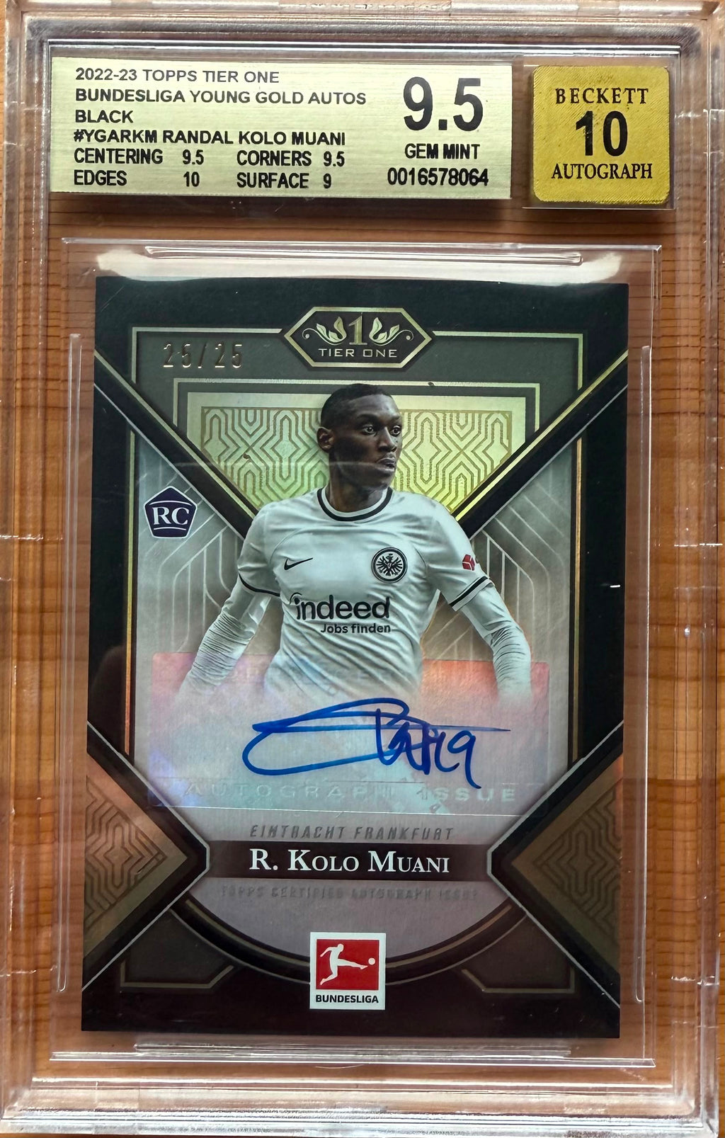 Beckett 9.5 Auto 10 2022-23 TOPPS TIER ONE
BUNDESLIGA YOUNG GOLD AUTOS
BLACK
#YGARKM RANDAL KOLO MUANI 25/25