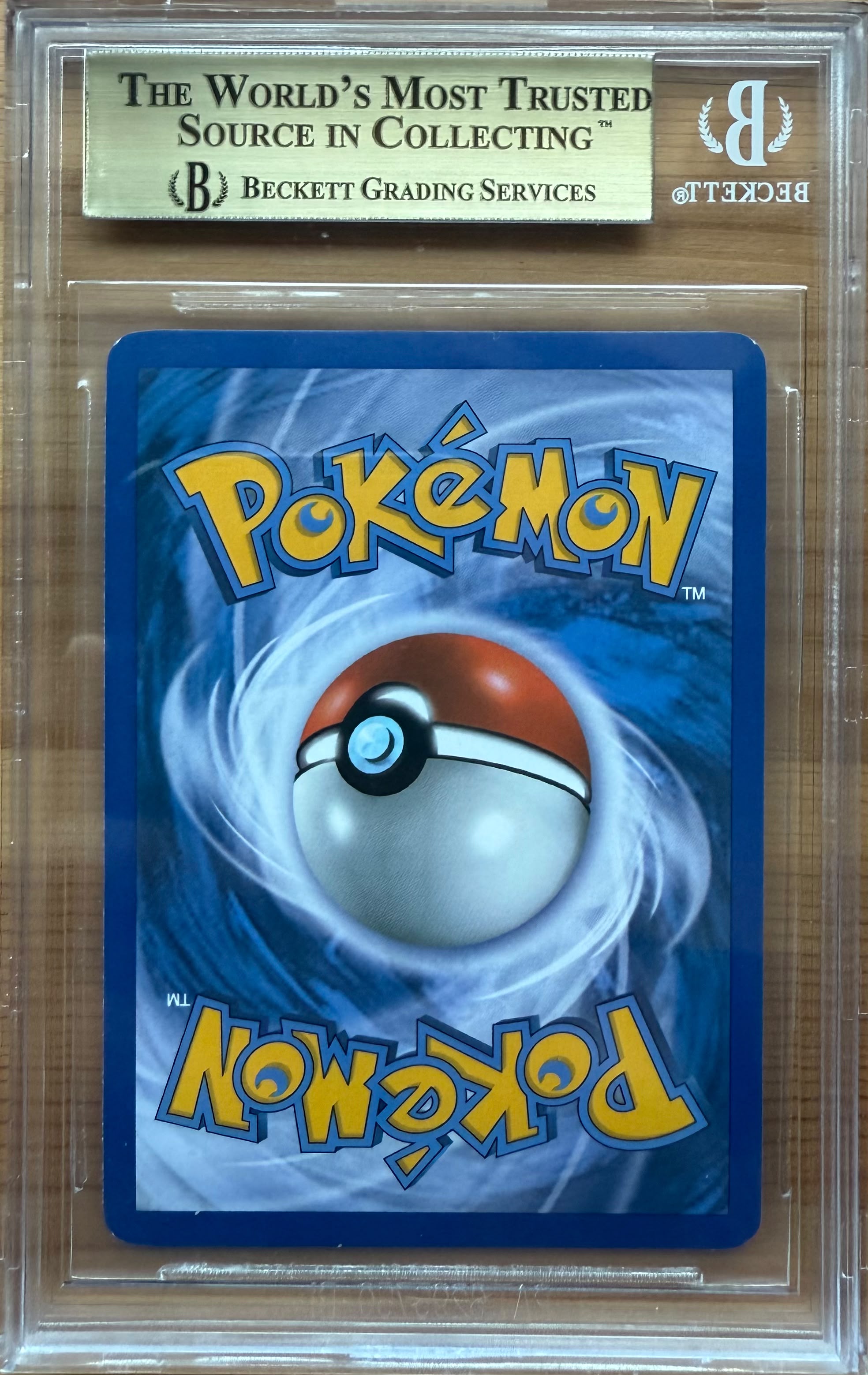 BECKETT 9.5
2010 HS UNDAUNTED
GERMAN
#8 SMEARGLE HOLO R