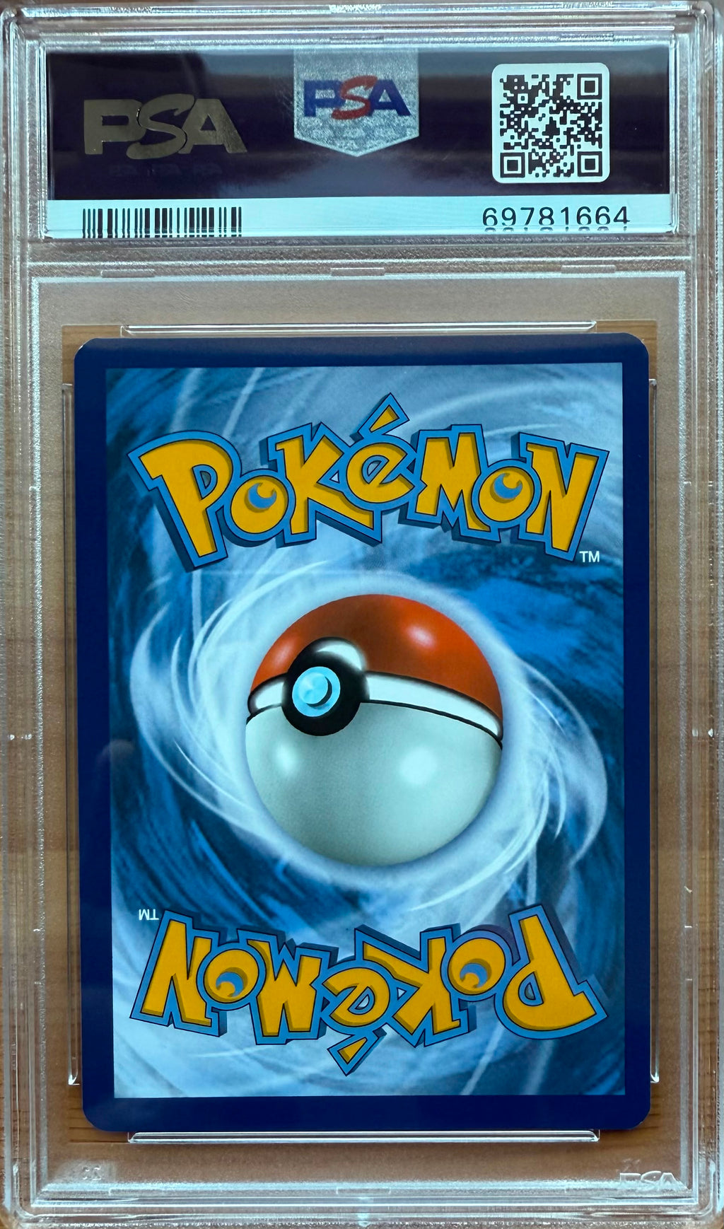 2020 POKEMON SWSH
FA/GLURAK VMAX
DARKNESS ABLAZE - GERMAN PSA 10